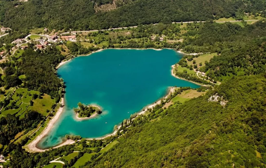 Lago di tenno