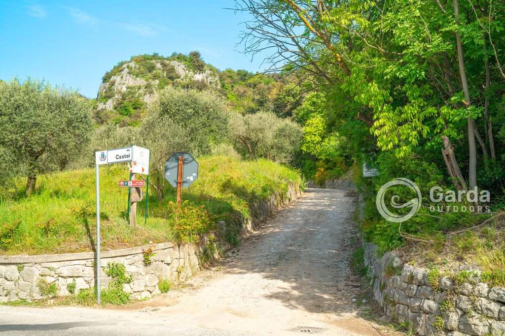 trekking lake garda italy