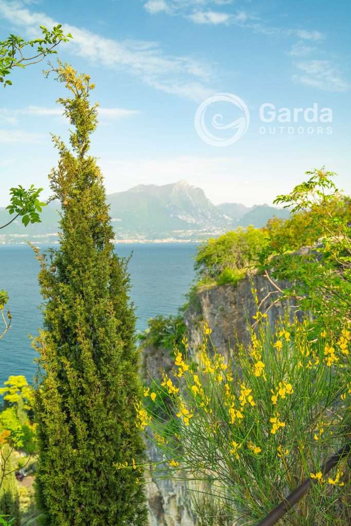 trekking lake garda italy