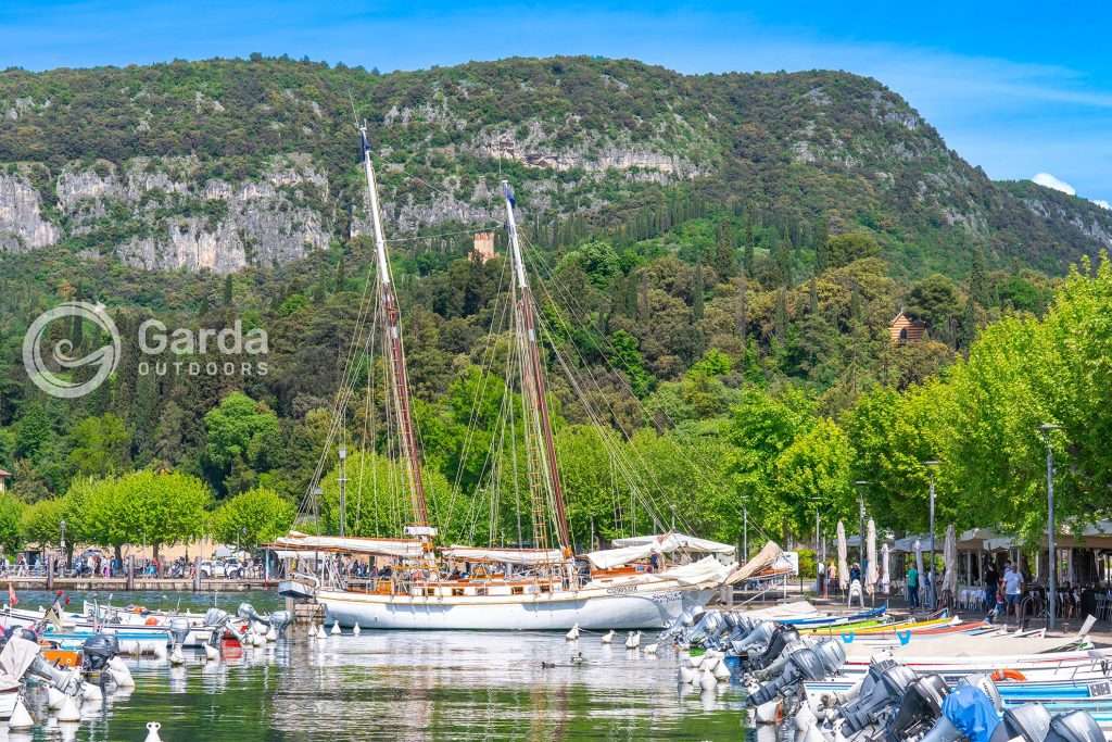 Garda on lake garda