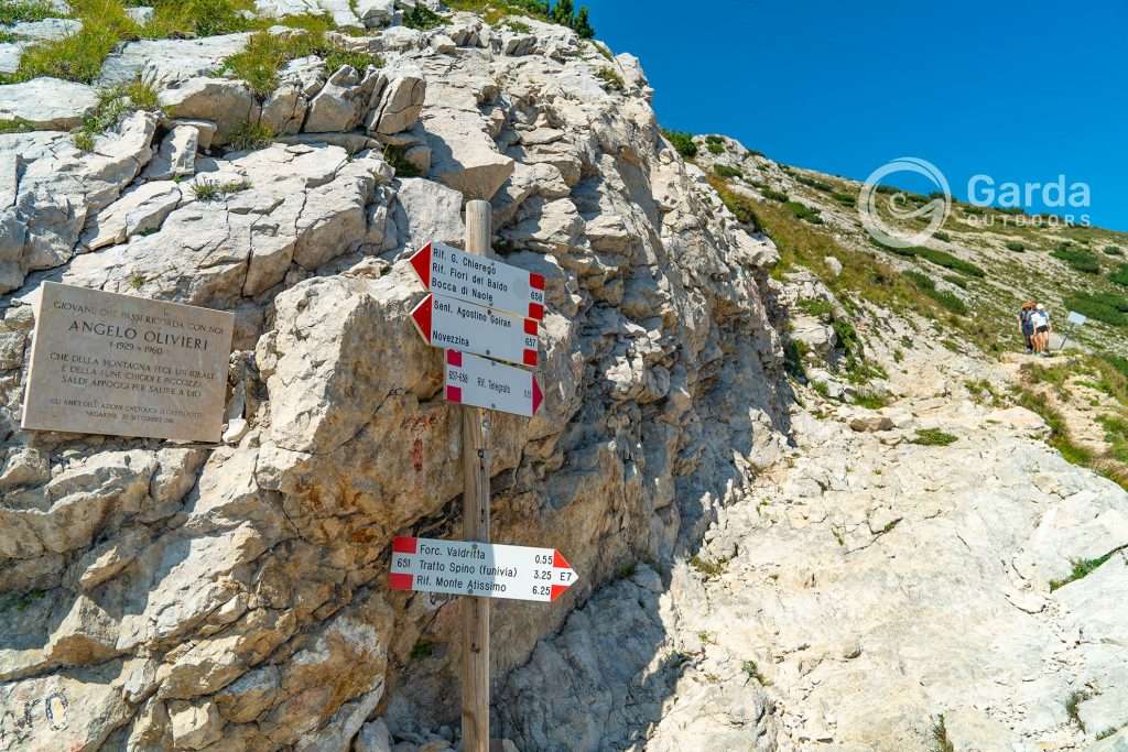 trekking to telegrafo refuge