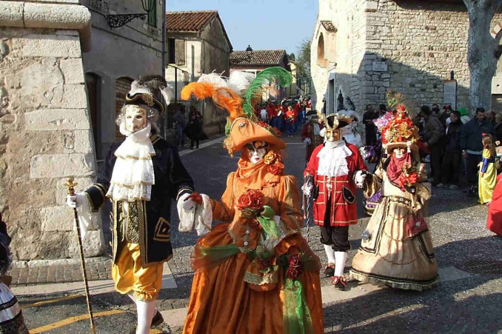 carnevale sul lago di garda